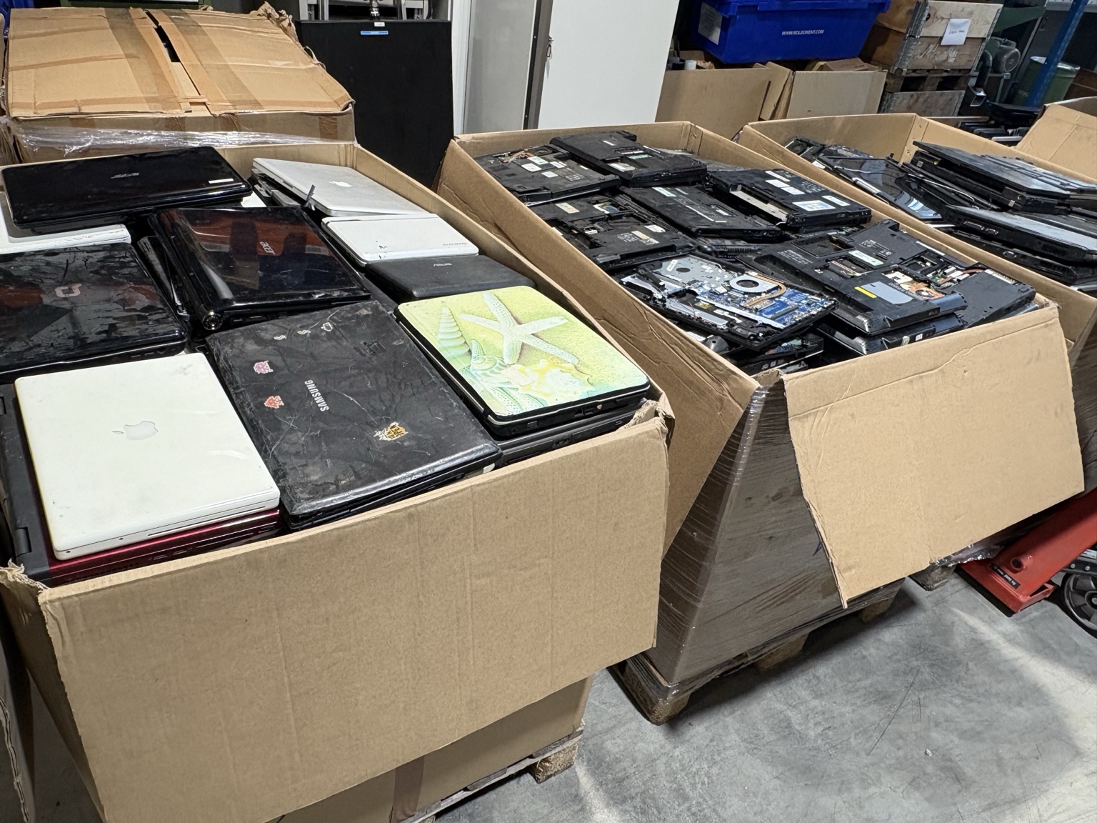 Laptop recycling